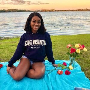 Meet your Posher, Ebony